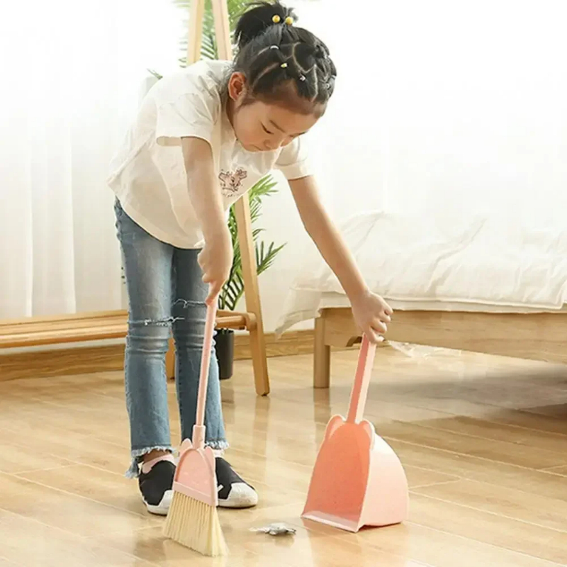 Sapu dan Pengki Anak Mini Bulu - Kids Outdoor Broom ulasan dan harga